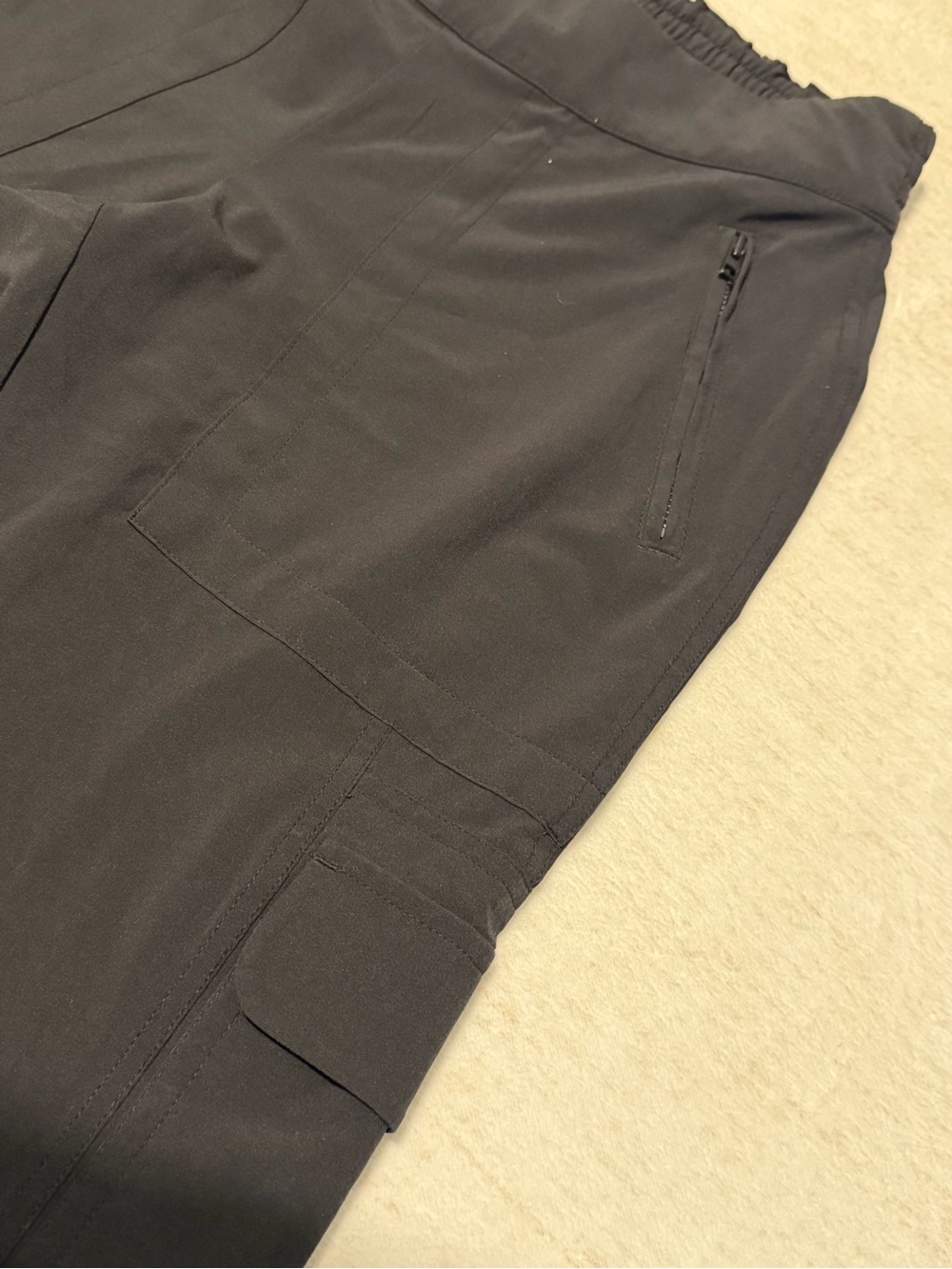 Athleta Black Cargo Jogger Pants Women’s Size 4 - Picture 4 of 6